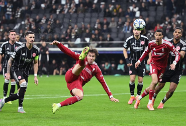 Eintracht Frankfurt vs Liverpool (02:00 – 23/10)
