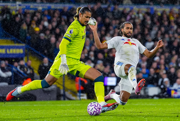Leeds United vs West Ham (02:00 – 25/10)