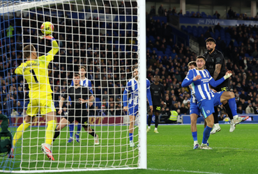 Brighton vs Sunderland (22:00 – 20/12)