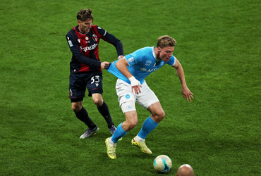 Napoli vs Bologna (02:00 – 23/12)