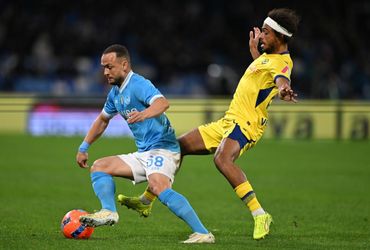 Napoli vs Hellas Verona (00:30 – 08/01)