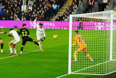 Fulham vs Sunderland (22:00 – 22/11)