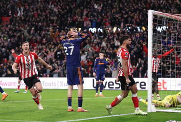 Sunderland vs Newcastle United (21:00 – 14/12)