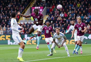 Burnley vs Leeds United (21:00 – 18/10)
