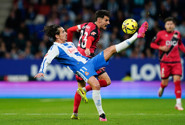 Espanyol vs Rayo Vallecano (00:30 – 08/12)
