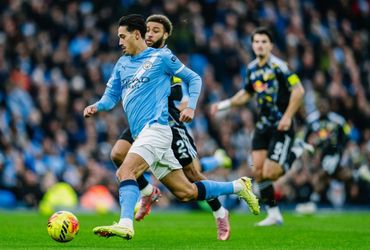 Manchester City vs Leeds United (22:00 – 29/11)