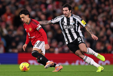 Manchester United vs Newcastle United (03:00 – 27/12)