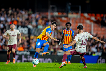 Valencia CF vs Villarreal (02:00 – 26/10)
