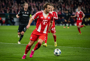 Bayern Munich vs Sporting CP (00:45 – 10/12)