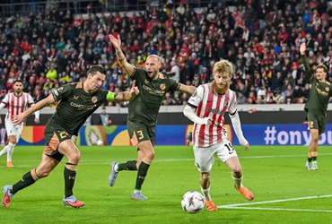 SC Freiburg vs FC Utrecht (02:00 – 24/10)