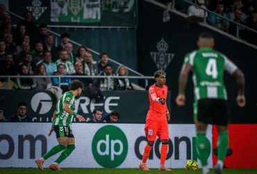 Real Betis vs Barcelona (00:30 – 07/12)