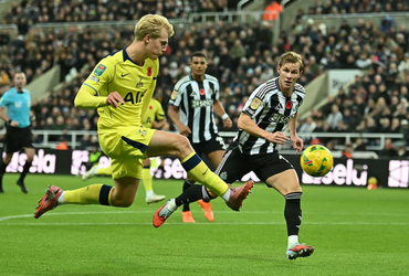 Newcastle United vs Tottenham (03:00 – 30/10)