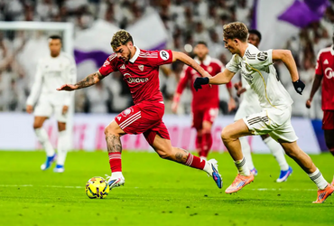 Real Madrid vs Sevilla (03:00 – 21/12)