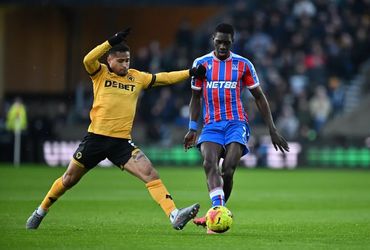 Wolverhampton vs Crystal Palace (22:00 – 22/11)