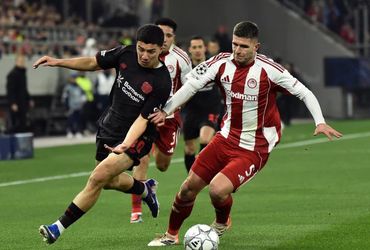 Olympiakos vs Bayer Leverkusen (03:00 – 21/01)