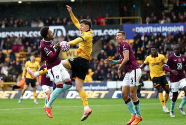 Wolverhampton vs Burnley (21:00 – 26/10)