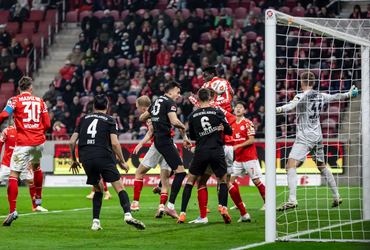 Mainz 05 vs B. Monchengladbach (02:30 – 06/12)