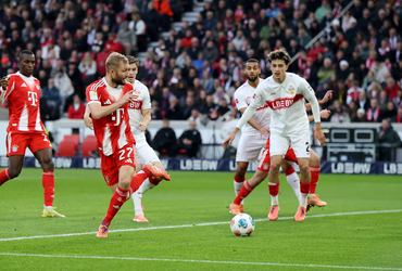 VfB Stuttgart vs Bayern Munich (21:30 – 06/12)