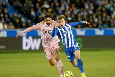 Alavés vs Real Oviedo (00:30 – 05/01)