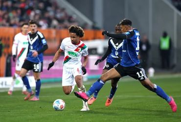 Augsburg vs Hamburger SV (21:30 – 22/11)