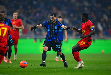 Inter Milan vs Venezia (03:00 – 04/12)