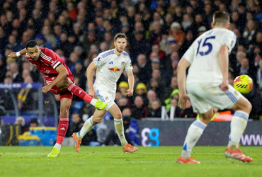 Leeds United vs Liverpool (00:30 – 07/12)