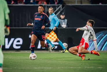 FC Utrecht vs Nottingham Forest (00:45 – 12/12)