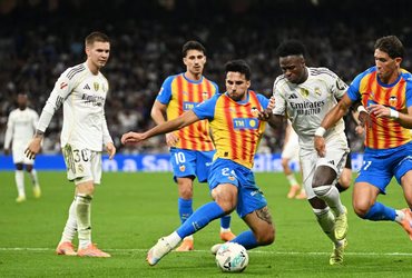 Real Madrid vs Valencia CF (03:00 – 02/11)