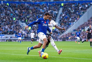 Everton vs Fulham (22:00 – 08/11)