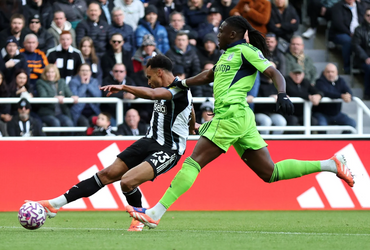 Newcastle United vs Fulham (21:00 – 25/10)