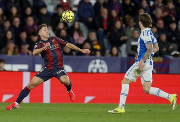 Levante vs Espanyol (22:15 – 11/01)